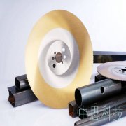 全自動切管機(jī)和普通的切管機(jī)最不一樣的地方就是在自動化方面。普通的切管機(jī)在運(yùn)作的時候必須要有工人在旁邊查看，以防出現(xiàn)失誤